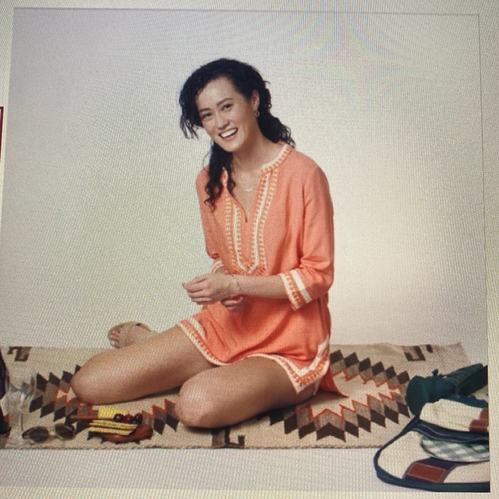 NWT - Small Kevia cover up